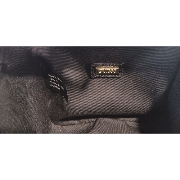 VINTAGE GUESS BLACK FAUX PEBBLED LEATHER SQUARE CROSSBODY BAG - Picture 10 of 13